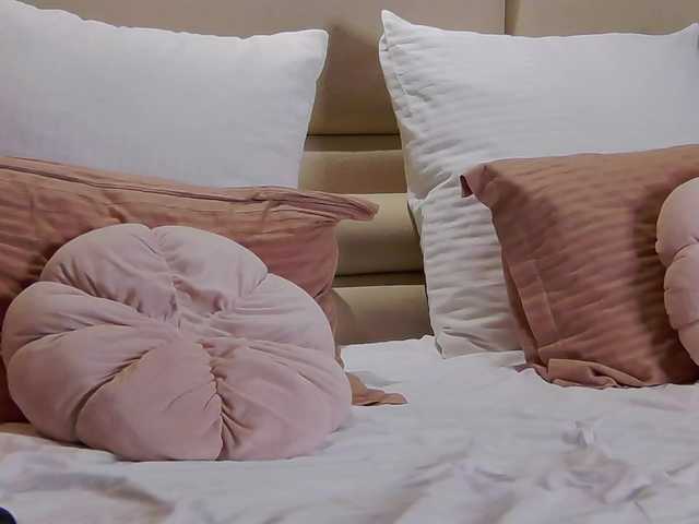 IsoldeBliss webcam