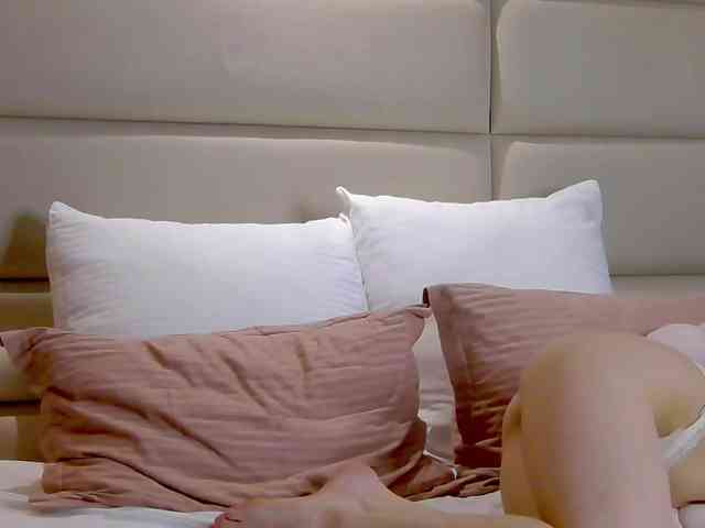 IsoldeBliss webcam