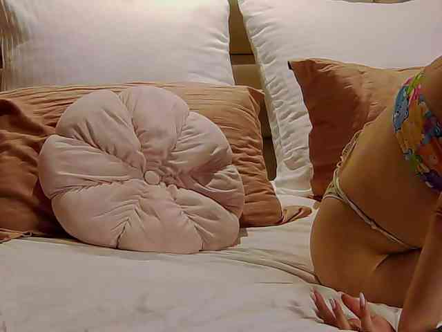 IsoldeBliss webcam