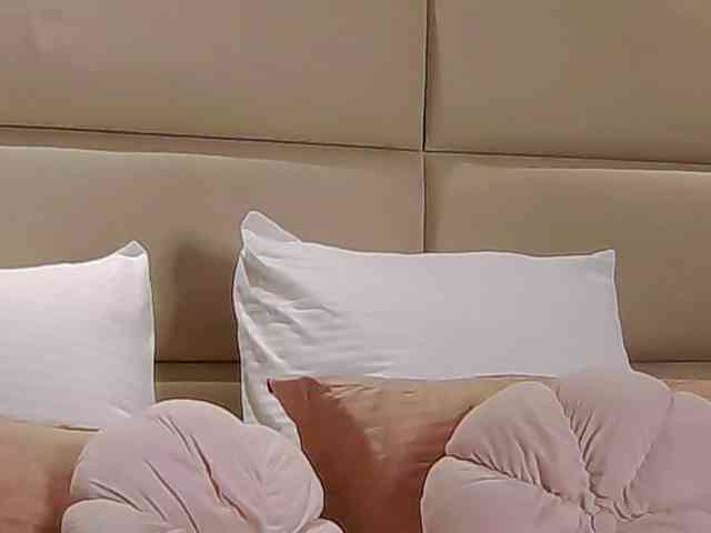 IsoldeBliss webcam