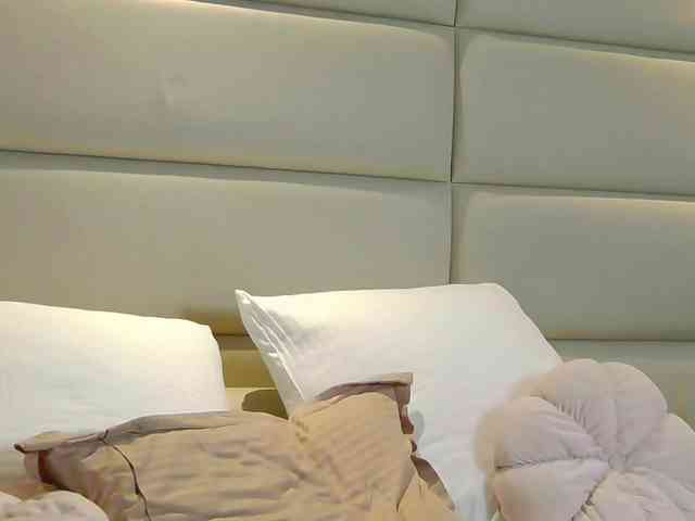 IsoldeBliss webcam