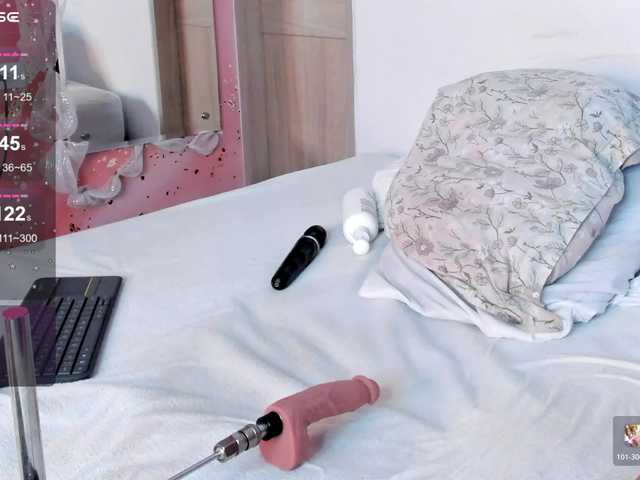 Isa-Jonness's BongaCams show and profile