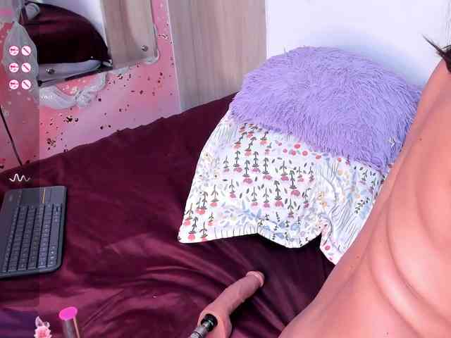 Isa-Jonness Live Webcam on BongaCams