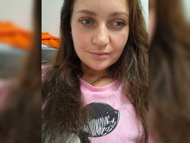 MiLAshKaA live cam on BongaCams