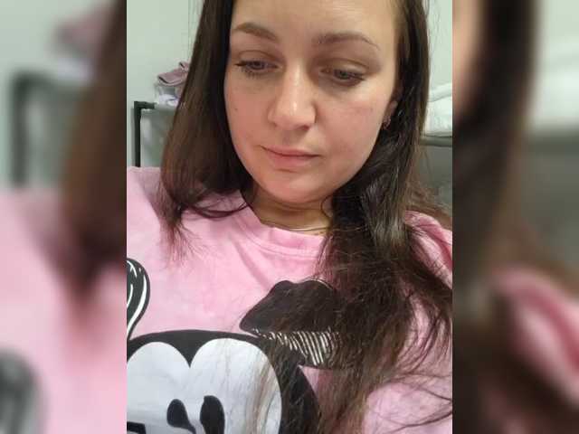 MiLAshKaA live cam preview