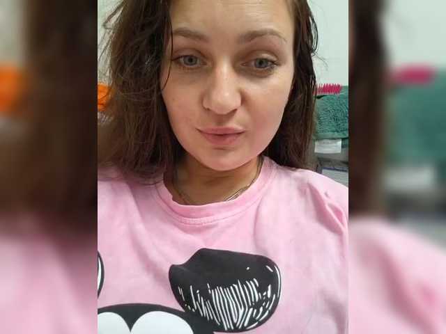 MiLAshKaA live cam on BongaCams