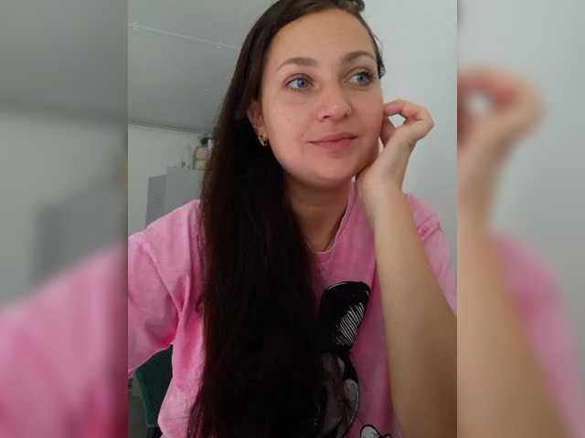 MiLAshKaA live cam on BongaCams