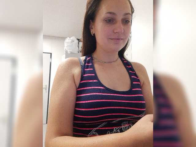 MiLAshKaA live cam on BongaCams