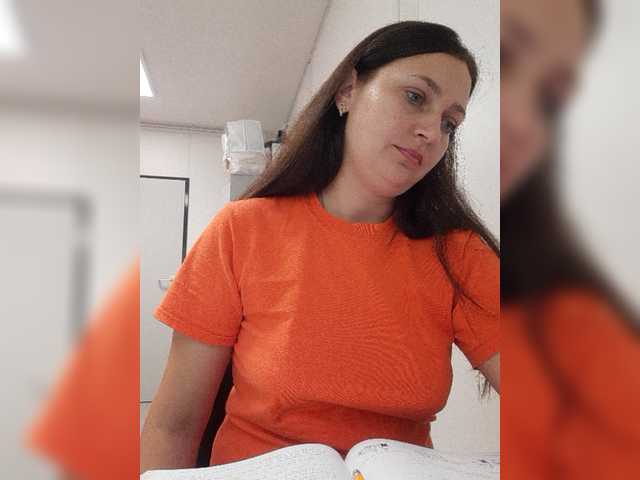 MiLAshKaA live webcam show