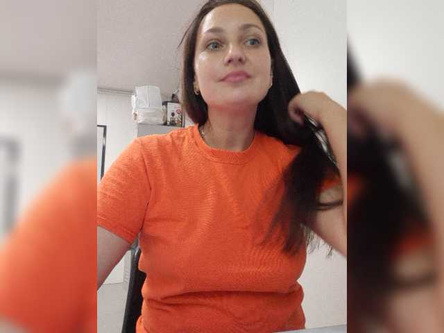 MiLAshKaA live webcam show