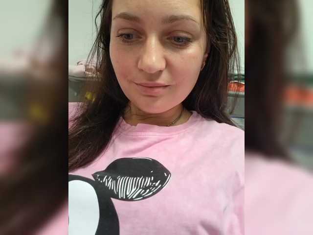 MiLAshKaA live cam on BongaCams