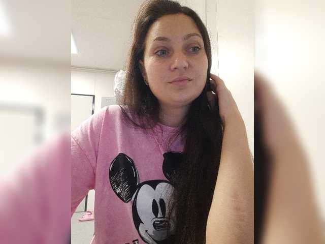 MiLAshKaA live cam on BongaCams