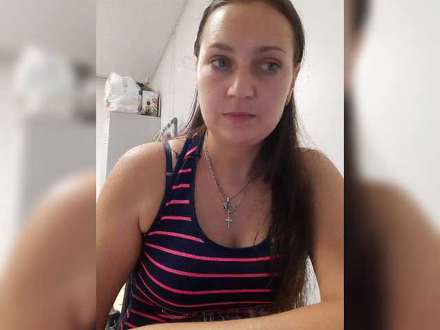 MiLAshKaA live webcam show