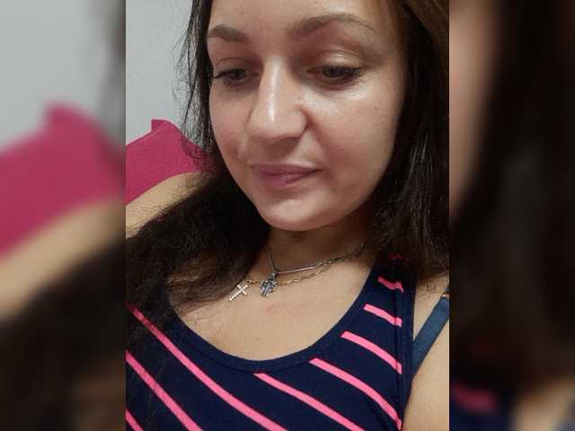 MiLAshKaA live webcam show