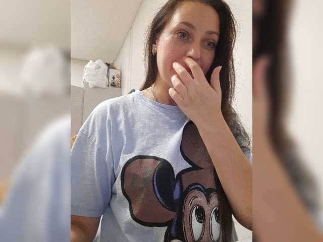 MiLAshKaA live cam on BongaCams