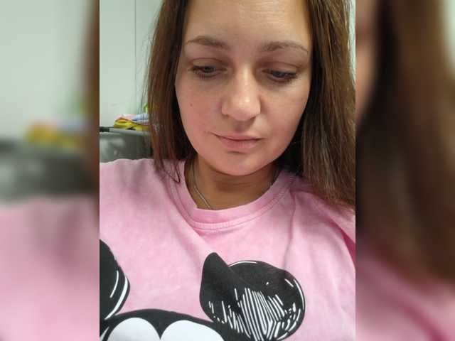 MiLAshKaA live cam on BongaCams