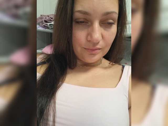 MiLAshKaA live cam on BongaCams