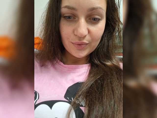 MiLAshKaA live cam on BongaCams