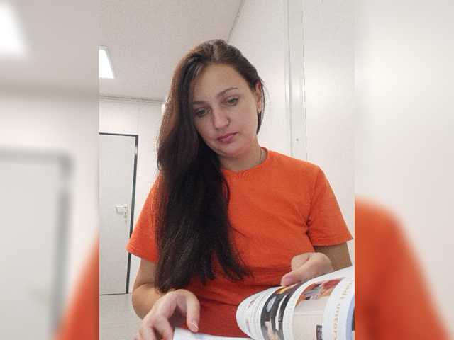 MiLAshKaA live webcam show