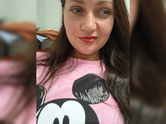 MiLAshKaA live cam on BongaCams