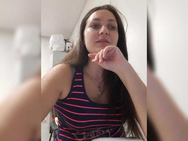 MiLAshKaA live cam on BongaCams