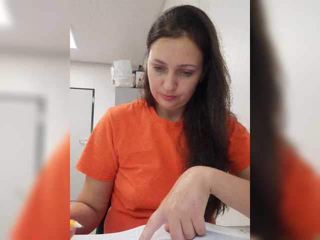 MiLAshKaA live cam on BongaCams
