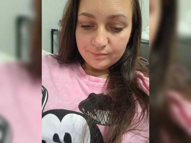 MiLAshKaA live cam on BongaCams