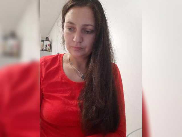 MiLAshKaA live webcam show