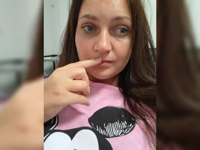 MiLAshKaA live cam on BongaCams