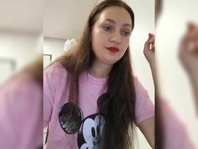 MiLAshKaA live cam preview