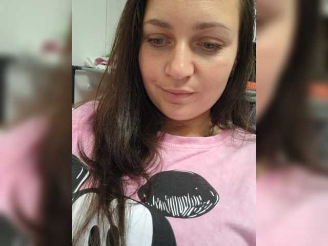 MiLAshKaA live cam on BongaCams