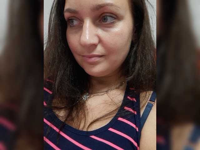 MiLAshKaA live webcam show