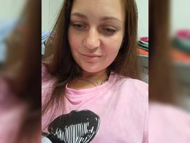 MiLAshKaA live cam on BongaCams