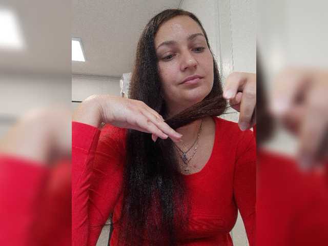 MiLAshKaA live webcam show
