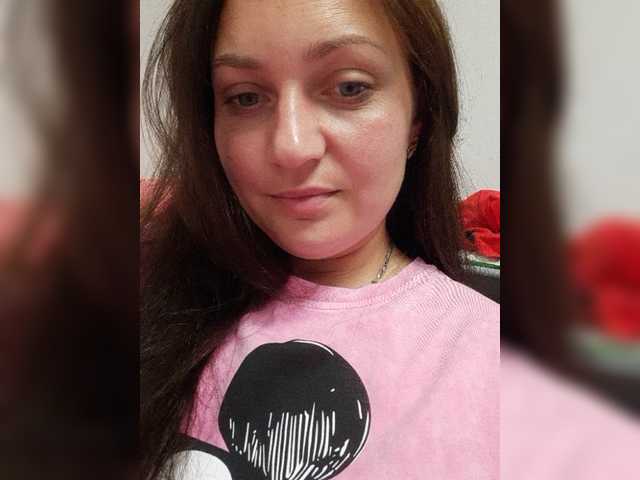 MiLAshKaA live cam on BongaCams