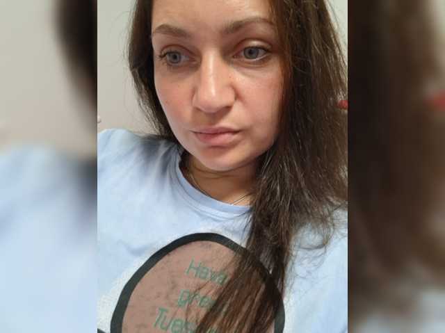 MiLAshKaA live cam on BongaCams