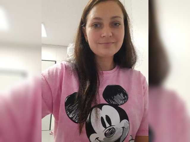 MiLAshKaA live cam on BongaCams
