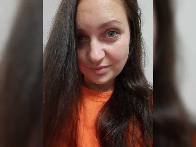 MiLAshKaA live cam on BongaCams