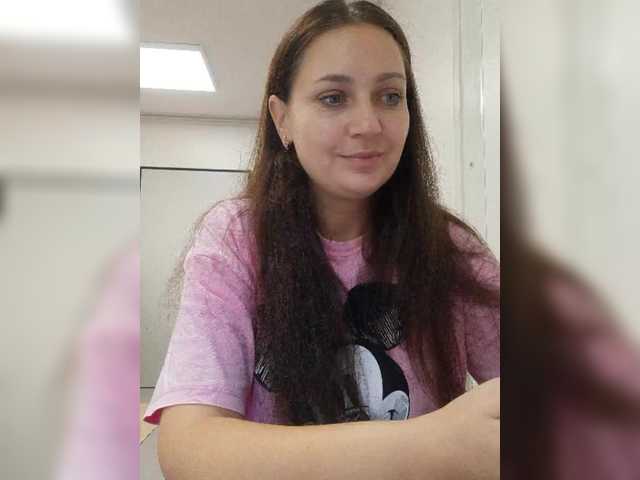 MiLAshKaA live cam on BongaCams