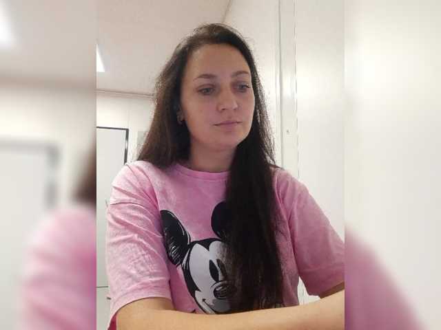 MiLAshKaA live cam preview