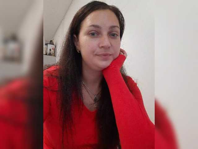 MiLAshKaA live webcam show