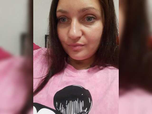 MiLAshKaA live webcam show