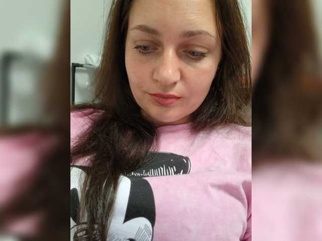 MiLAshKaA live cam on BongaCams