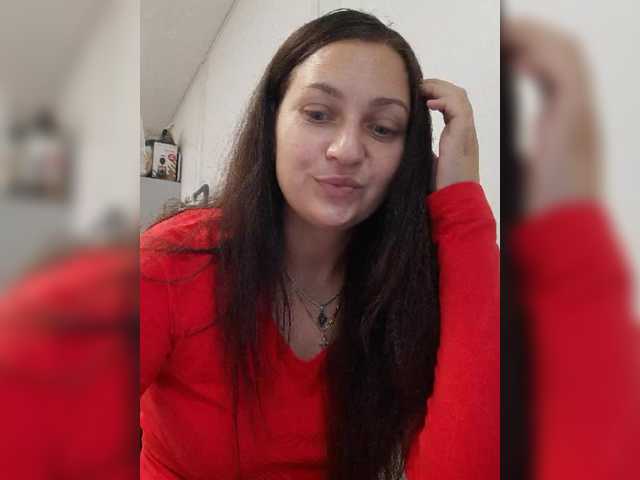 MiLAshKaA live webcam show