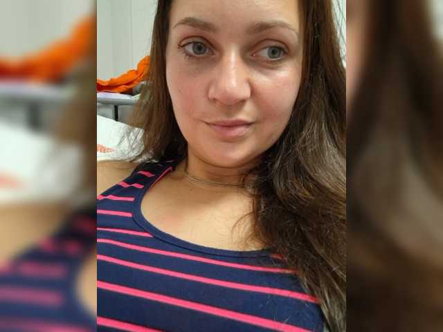 MiLAshKaA live cam on BongaCams