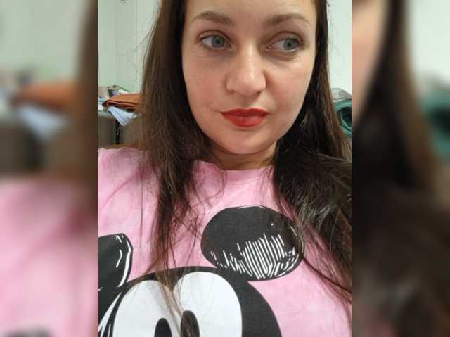MiLAshKaA live cam preview