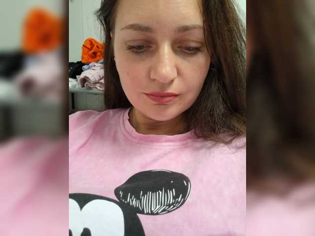 MiLAshKaA live cam preview