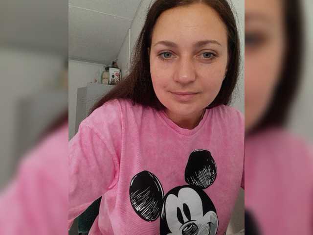 MiLAshKaA live webcam show