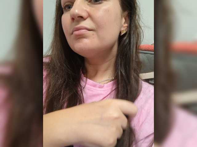 MiLAshKaA live cam on BongaCams