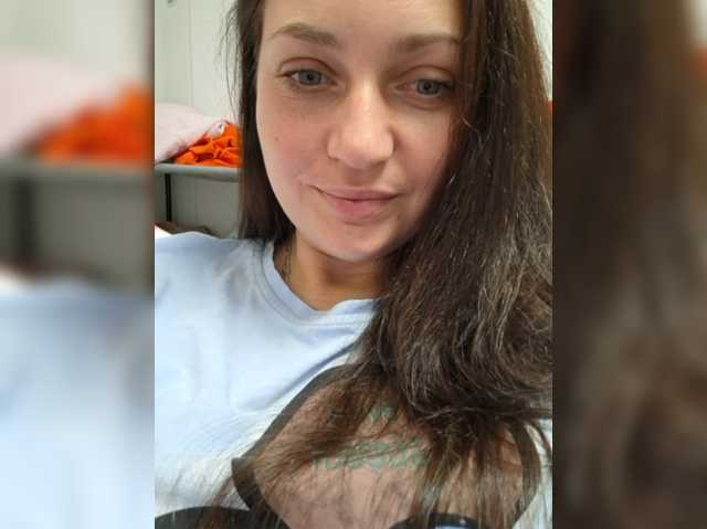 MiLAshKaA live cam on BongaCams
